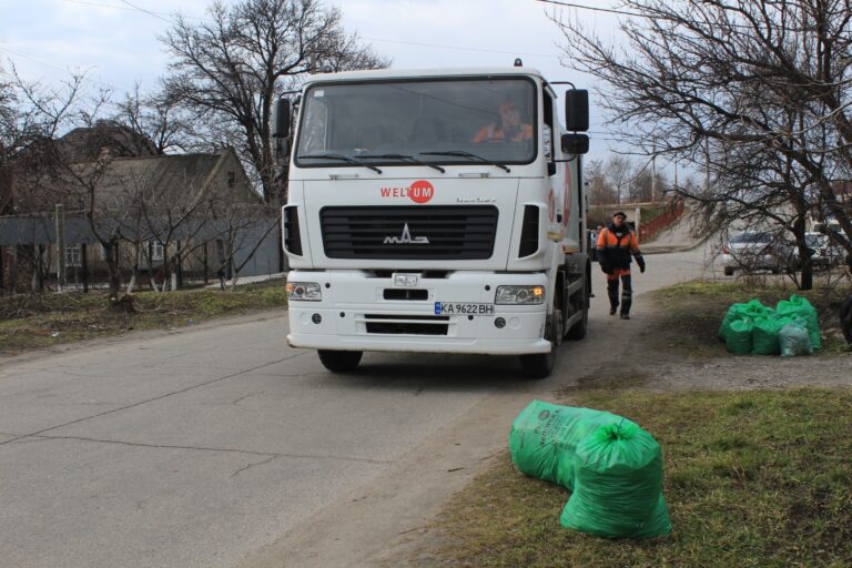 З 1 червня вивезення сміття з приватного сектору буде здійснюватися виключно в жовтих пакетах.