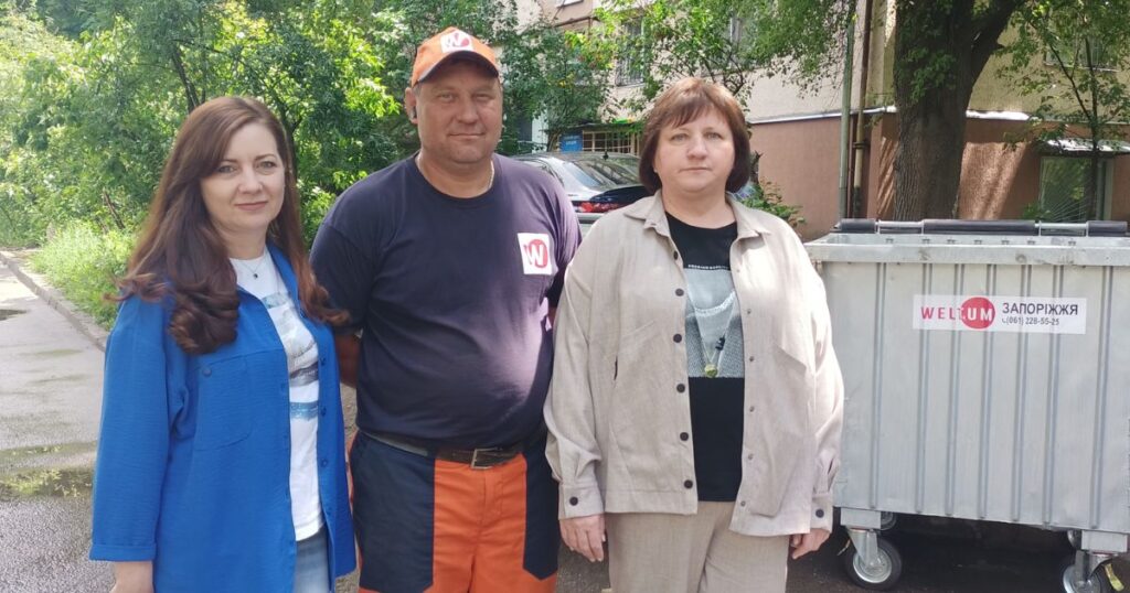 У Дніпровському районі триває щорічна планова заміна контейнерів
